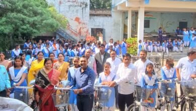 चाम्पा बाल दिवस के अवसर पर किया गया छात्राओ को साइकिल वितरण,,, - Console Corptech