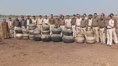 अवैध शराब बिक्री करने वालों पर ताबडतोड कार्यवाही - आबकारी एवं पुलिस विभाग की संयुक्त कार्यवाही,, - Console Corptech