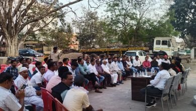 चाम्पा होली के रंग में भंग डालने वालों पर पुलिस की नजर रहेगी खास,शांति समिति की बैठक हुई संपन्न,पढ़े पूरी खबर,,, - Console Corptech