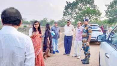 कलेक्टर ने दुर्घटनाजन्य सड़क स्थलों का किया औचक निरीक्षण,<br>सड़कों के मरम्मत, सुधार और उन्नयन करने अधिकारियों को दिए आवश्यक निर्देश… - Console Corptech