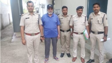 फिल्मो के तर्ज पर बिलासपुर पुलिस ने चिटफंड के फरार डायरेक्टर को दिल्ली से किया गिरफ्तार... - Console Corptech