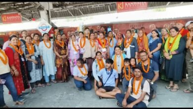 चारधाम तीर्थयात्रा का बिलासपुर स्टेशन पहुँचने पर हुआ आतिशी स्वागत,सोमनाथ यात्रा 2 जून के लिए तैयारियां शुरू, AC क्लास की सभी टिकटें समाप्त, स्लीपर क्लास की चंद टिकटे शेष,SLR (जनरल कोच) आम जनता के लिए 7500 में उपलब्ध... - Console Corptech