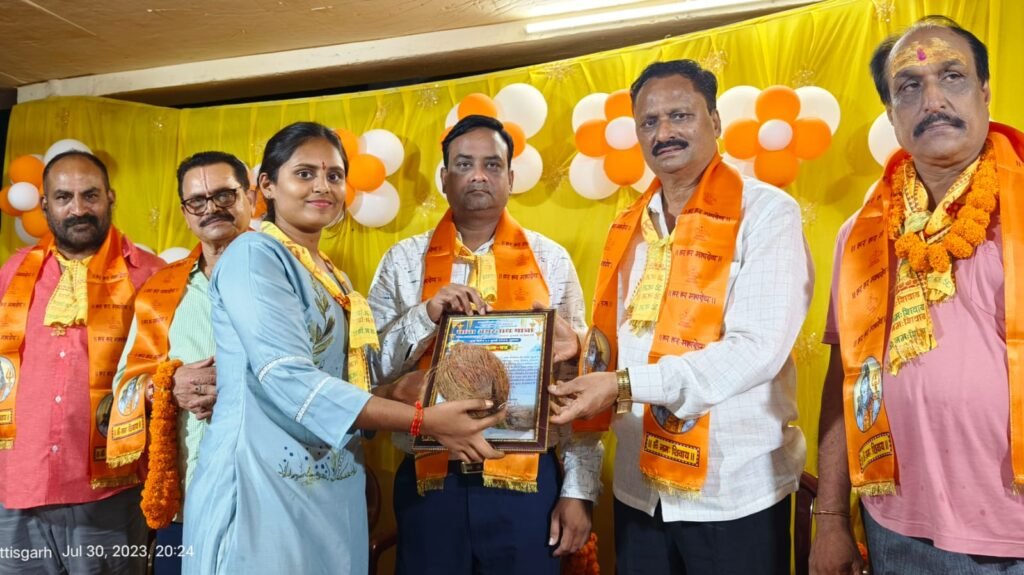 द्वारिकाधीश/चार ज्योर्तिलिंग एवं अमरनाथ यात्रा दर्शन उपरांत<br>भैरवनाथ विदाई कन्याभोज सम्मान समारोह का हुआ आयोजन... द्वारिकाधीश/चार ज्योर्तिलिंग एवं अमरनाथ यात्रा दर्शन उपरांत<br>भैरवनाथ विदाई कन्याभोज सम्मान समारोह का हुआ आयोजन... - Console Corptech