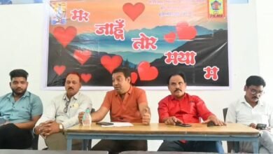 चांपा में बन रही बड़े पर्दे की छत्तीसगढ़ी फिल्म की शूटिंग 15 से, फिल्म की कहानी से रोमांचित होंगे दर्शक, निर्माता व निर्देश अखिलेश कोमल पाण्डेय ने की मीडिया से बात... - Console Corptech