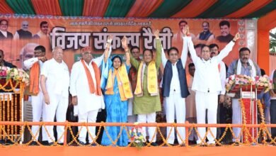 अपना सूपड़ा साफ होते देख कांग्रेस संविधान और आरक्षण खत्म होने का भ्रम फैला रही है-विष्णुदेव साय...कांग्रेस के नेता माेदी लहर से घबराकर मानसिक संतुलन खो चुके हैं, इसलिए कर रहे दुष्प्रचार-विष्णुदेव साय....लबरा और झूठे वादा करने वाली कांग्रेस को सबक सीखाना है-विष्णुदेव साय - Console Corptech