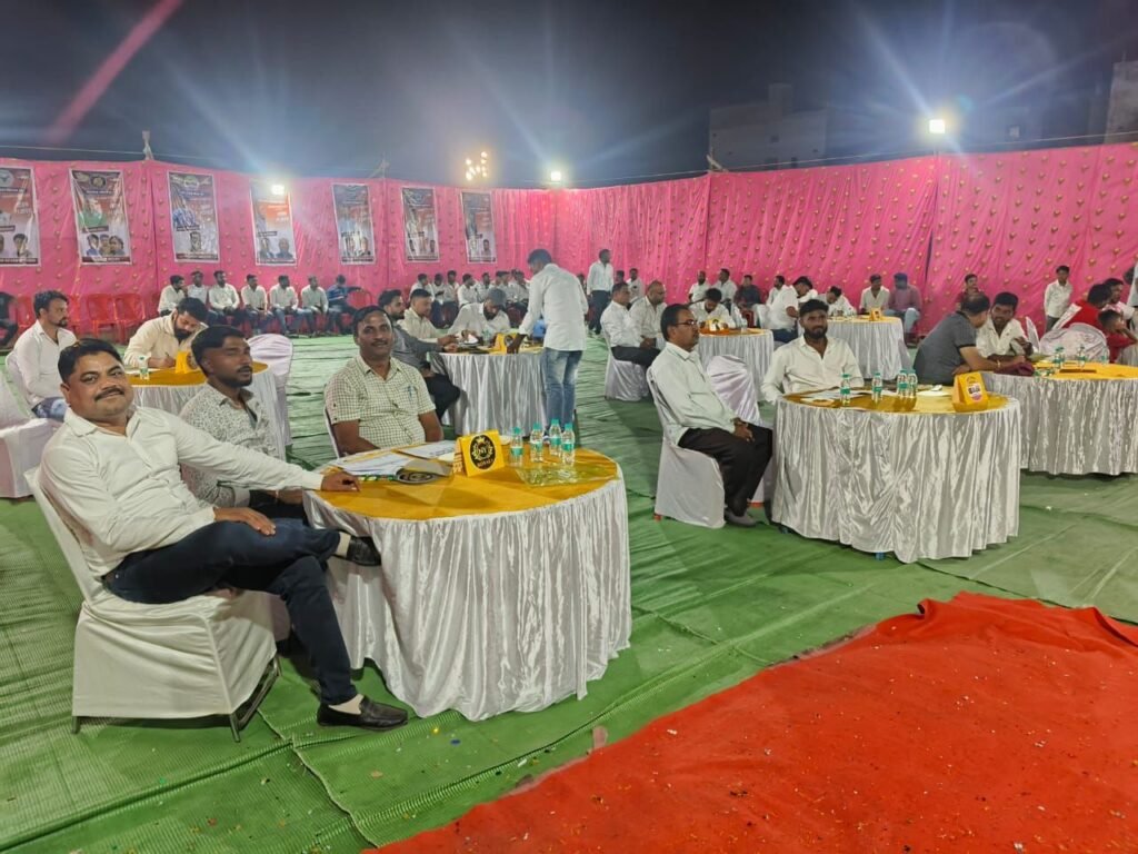 डीबी वेंचर बना चांपा प्रीमियर लीग-2025 का मुख्य प्रायोजकलोगो एवं ट्रॉफी का भव्य अनावरण संपन्न … डीबी वेंचर बना चांपा प्रीमियर लीग-2025 का मुख्य प्रायोजकलोगो एवं ट्रॉफी का भव्य अनावरण संपन्न … - Console Corptech