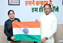 एवरेस्ट पर तिरंगा फहराने निकली छत्तीसगढ़ की बेटी, मुख्यमंत्री ने दी शुभकामनाएं... - Console Corptech