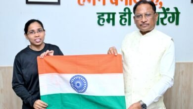 एवरेस्ट पर तिरंगा फहराने निकली छत्तीसगढ़ की बेटी, मुख्यमंत्री ने दी शुभकामनाएं... - Console Corptech